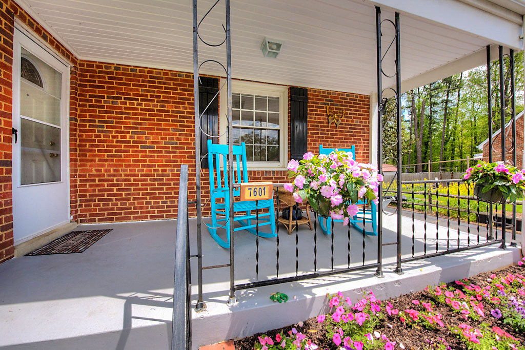 7601 Woodman Rd-7.jpg