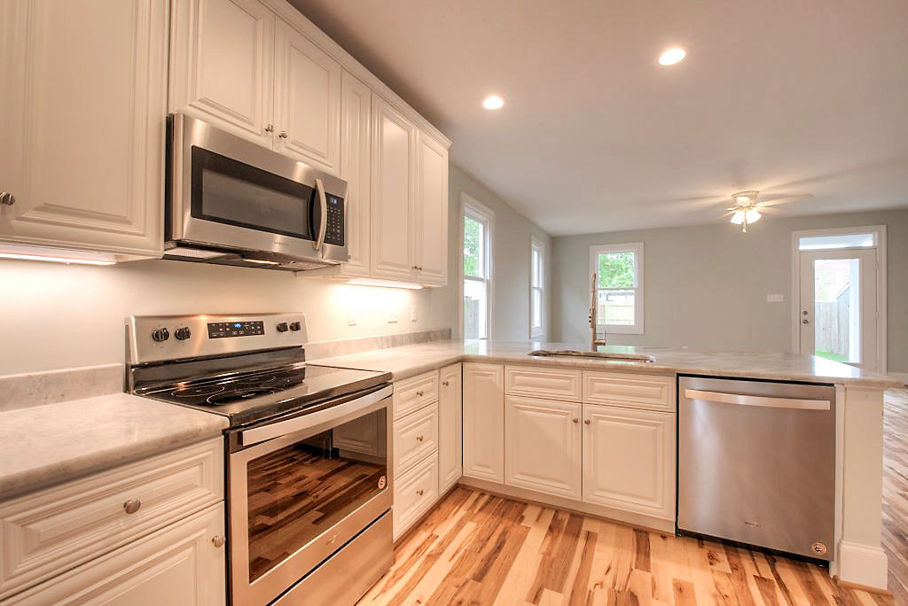 1320 N 28th St-23.jpg