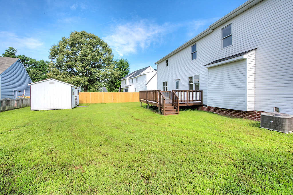 7441 Mountain Lilly Ln-9.jpg