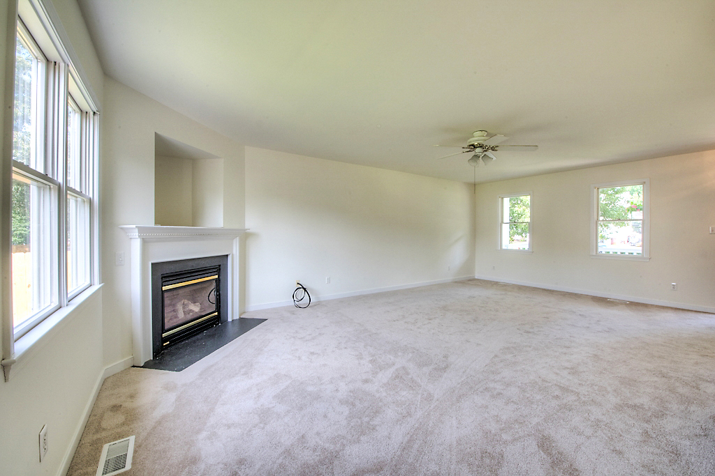 7441 Mountain Lilly Ln-29.jpg