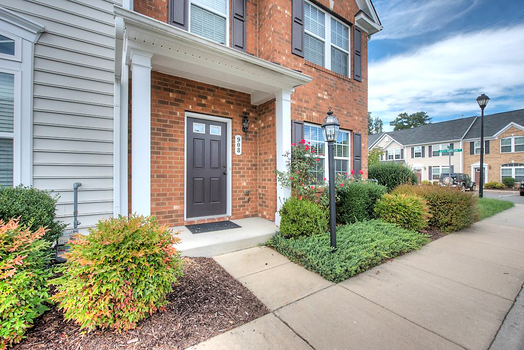 908 Sweet Tessa Dr-56.jpg