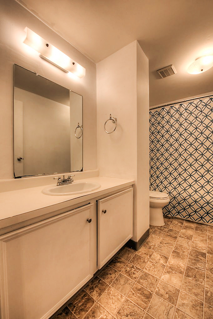 5448 Winterleaf Dr-27.jpg