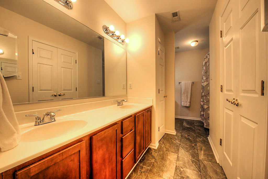 818 N 24th St-21.jpg