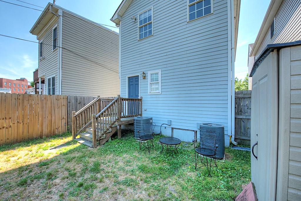 818 N 24th St-52.jpg