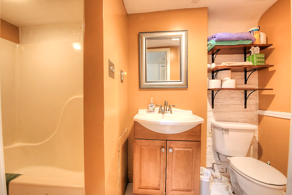 216 N 32nd St-64.jpg