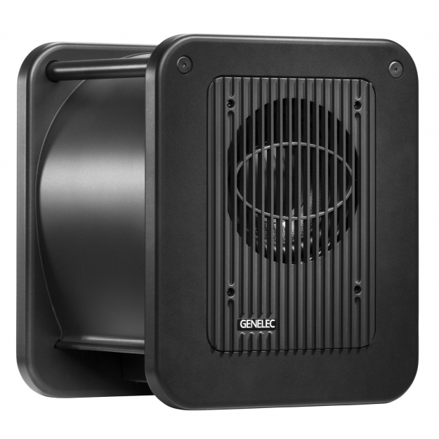 En kompakt och oanat kraftfull subwoofer som 7350 kompletterar 8320 utmärkt.