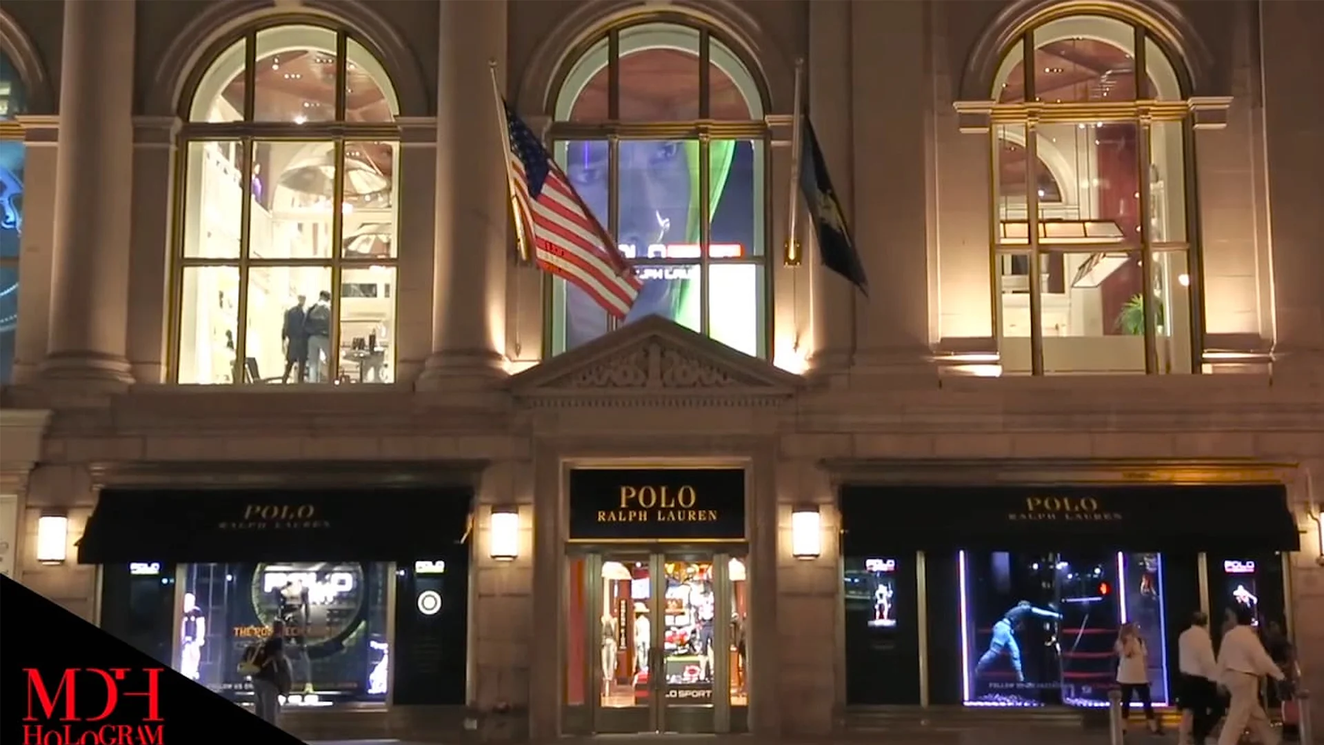 MDH:s hologram för Ralph Laurens flaggskeppsbutik i New York skapade extra mycket uppmärksamhet kring den nya kollektionen och fick trafiken att stanna.