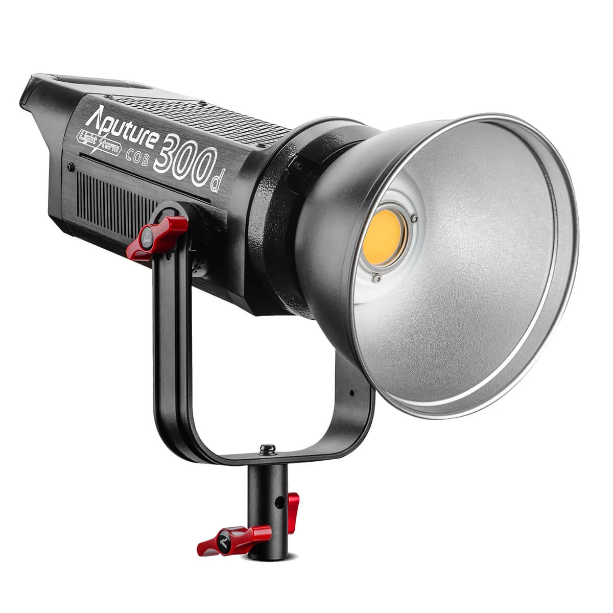 NAB 2019: Aputure slår på stora trumman med Light Storm C300d II