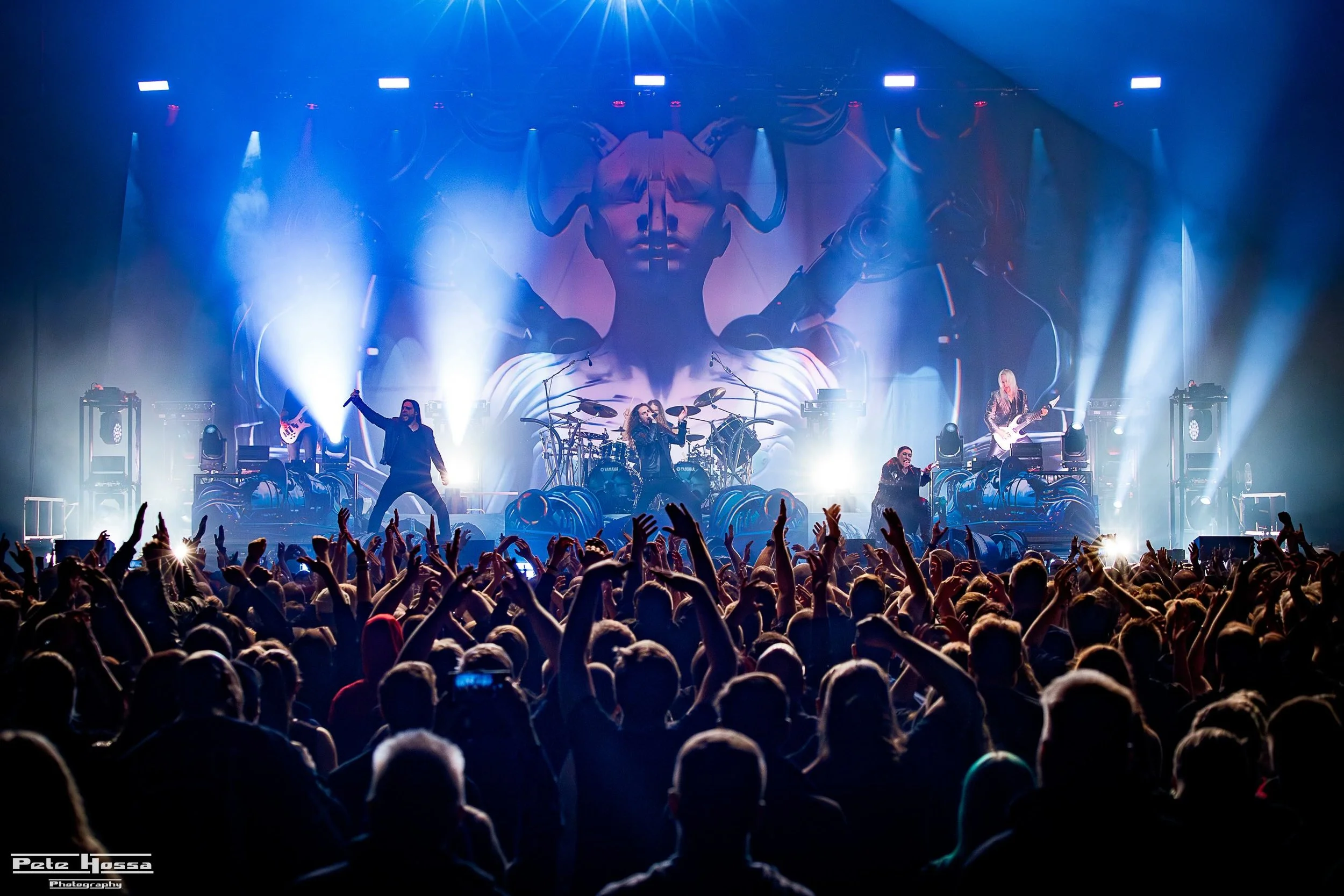 Ayrton Diablo S på metalturné