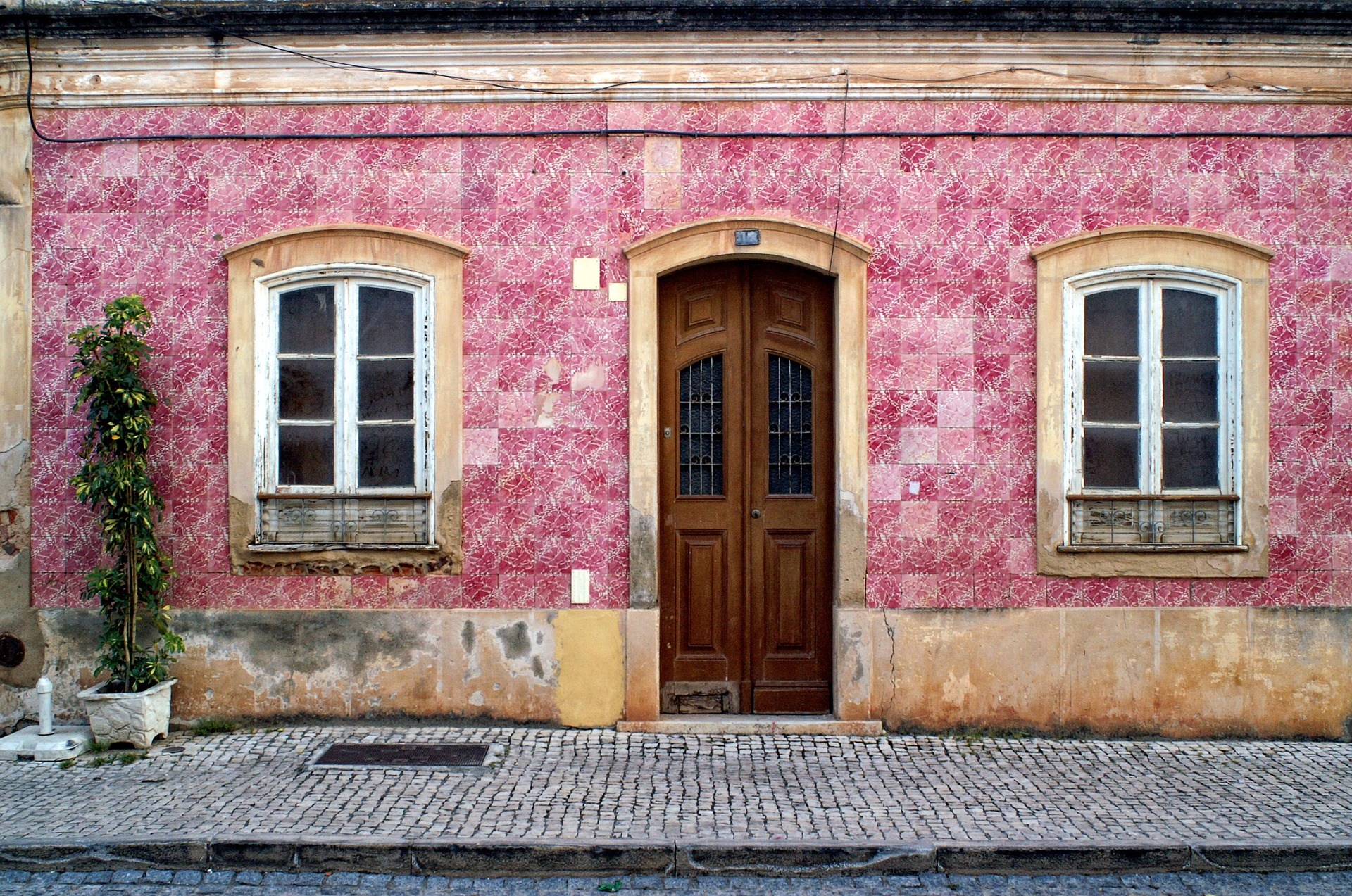 home-front-745318_1920.jpg