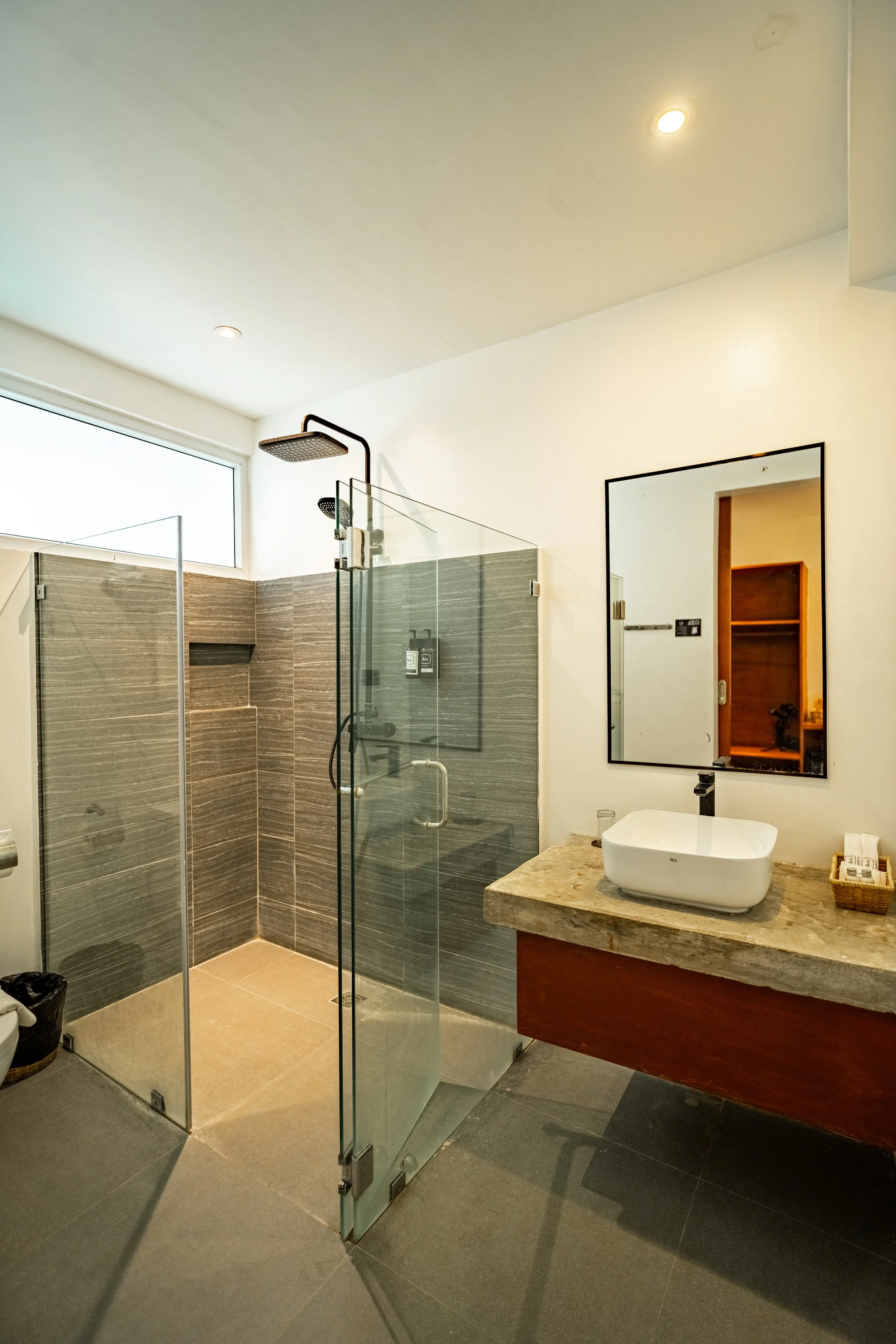 Double Room1.jpg