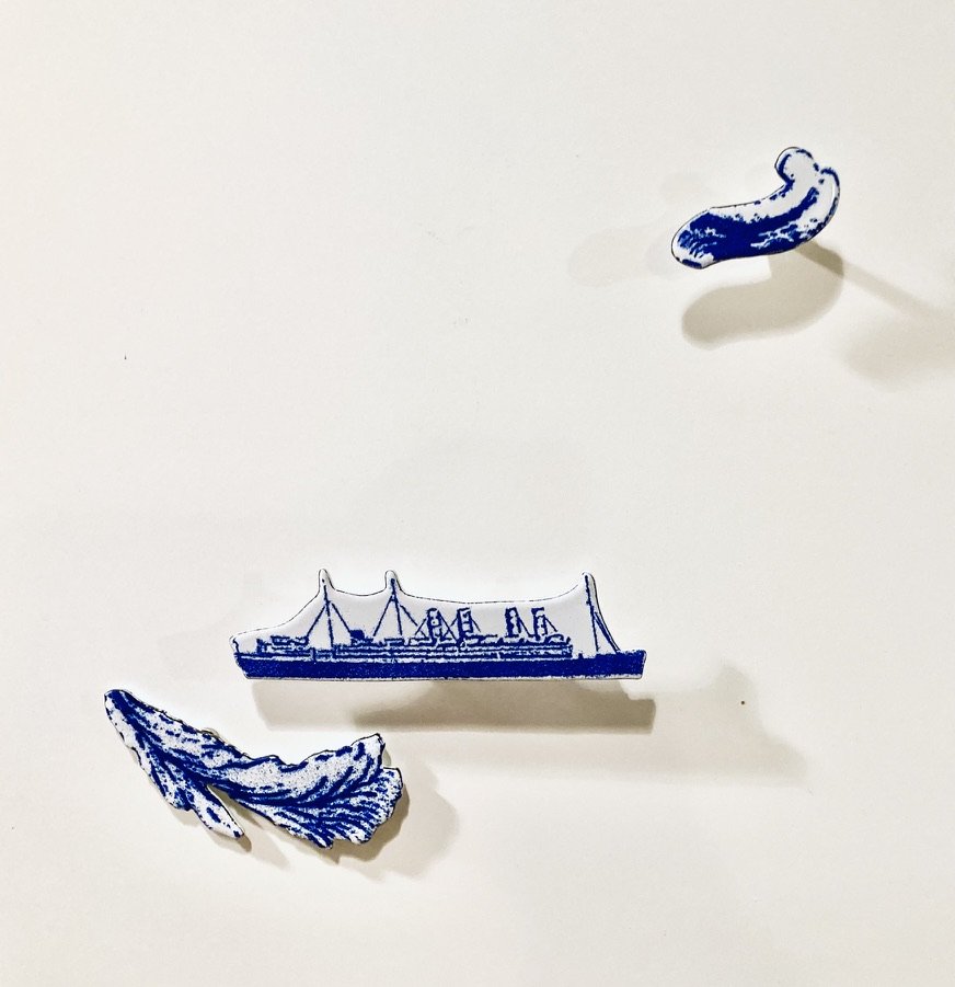   The Waves , 2024-26, enamel on steel ensemble, dimensions and positioning variable, (between 3 and 14 cm wide, approximately). This “composition 6” is one among several possible out of a total of 44 pieces. 
