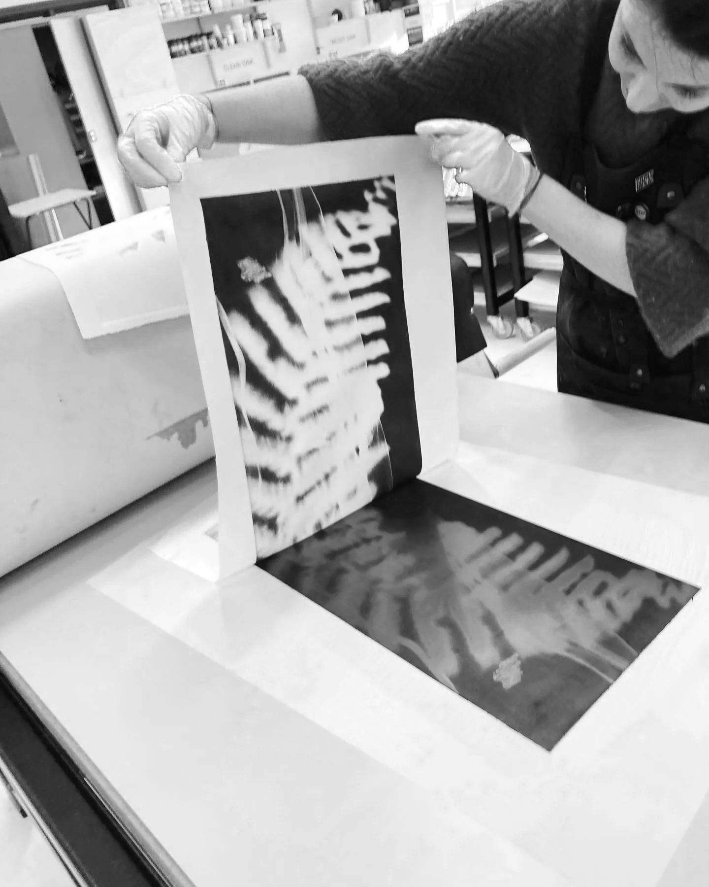  With the help and guidance of CFPR master printer Laura Clarke-Oaten, I explored different printing methods such as photogravure and silk-screen. The first of these was completely new to me, and I was immediately drawn to how faithful it was to the 