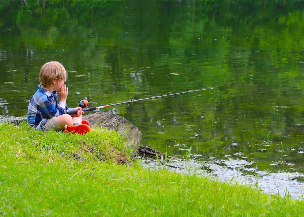 child-fishing-3867994_1920 kopi.jpg
