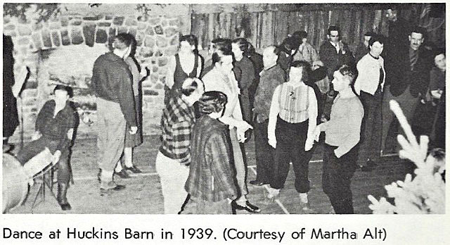 Contra Dance @ Tamworth Town House