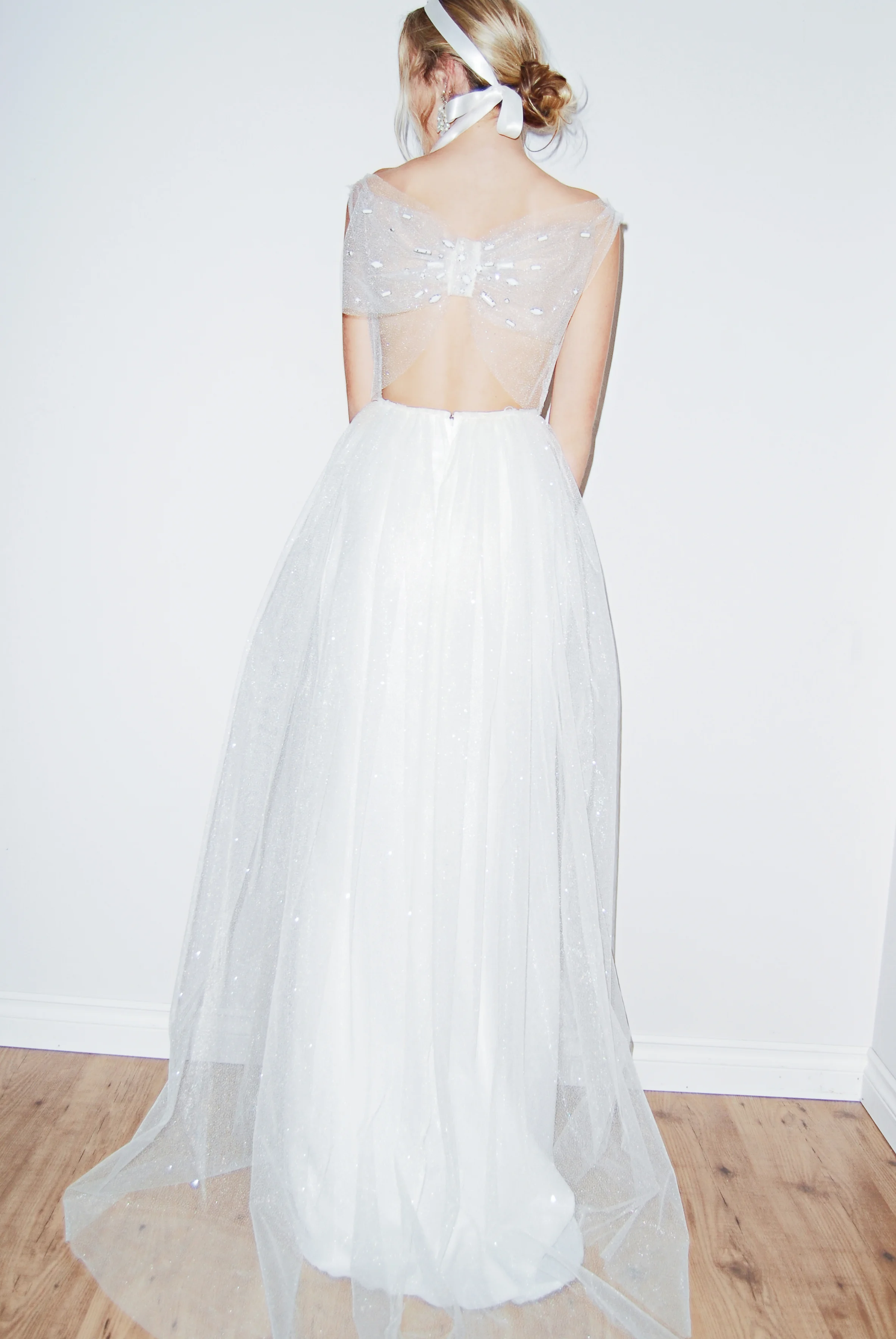 shy girl 3744-1.jpg