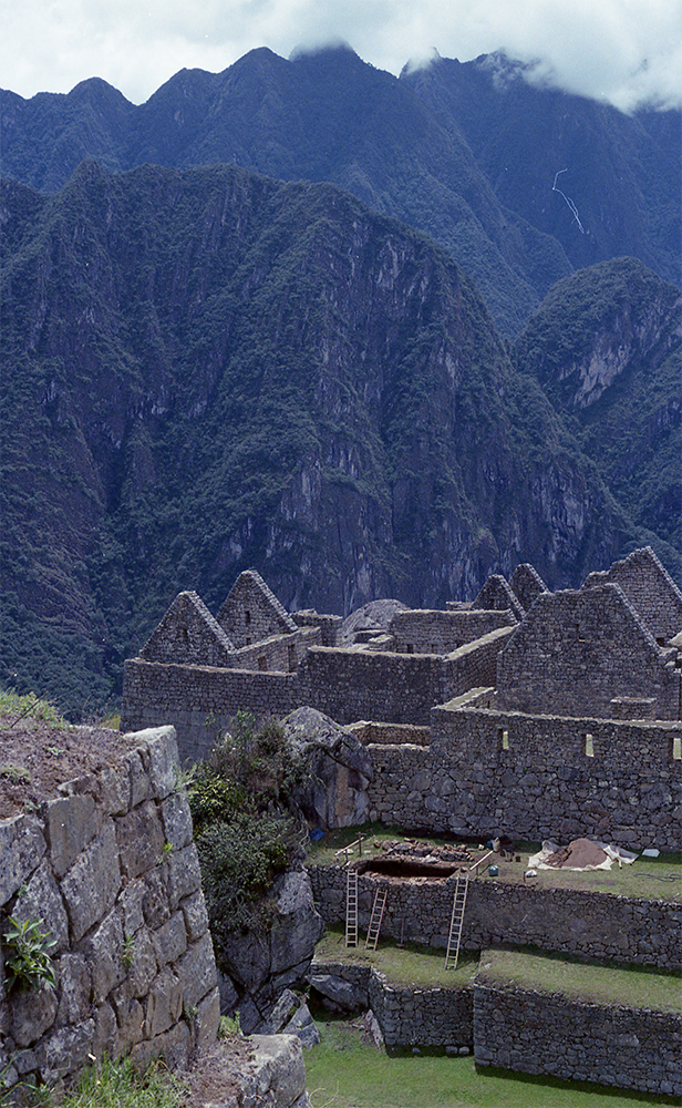 machupichu1smol.png