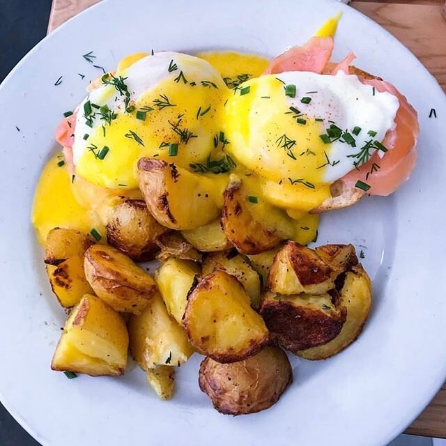 🐣 It&rsquo;s Sunday and that means Eggs Benedict! Smoked Salmon, Classic Ham, or Summer Squash &amp; Avo. We&rsquo;re open today and tomorrow (Monday) 8AM - 1 PM.  @marinfoodie thanks for the picture !