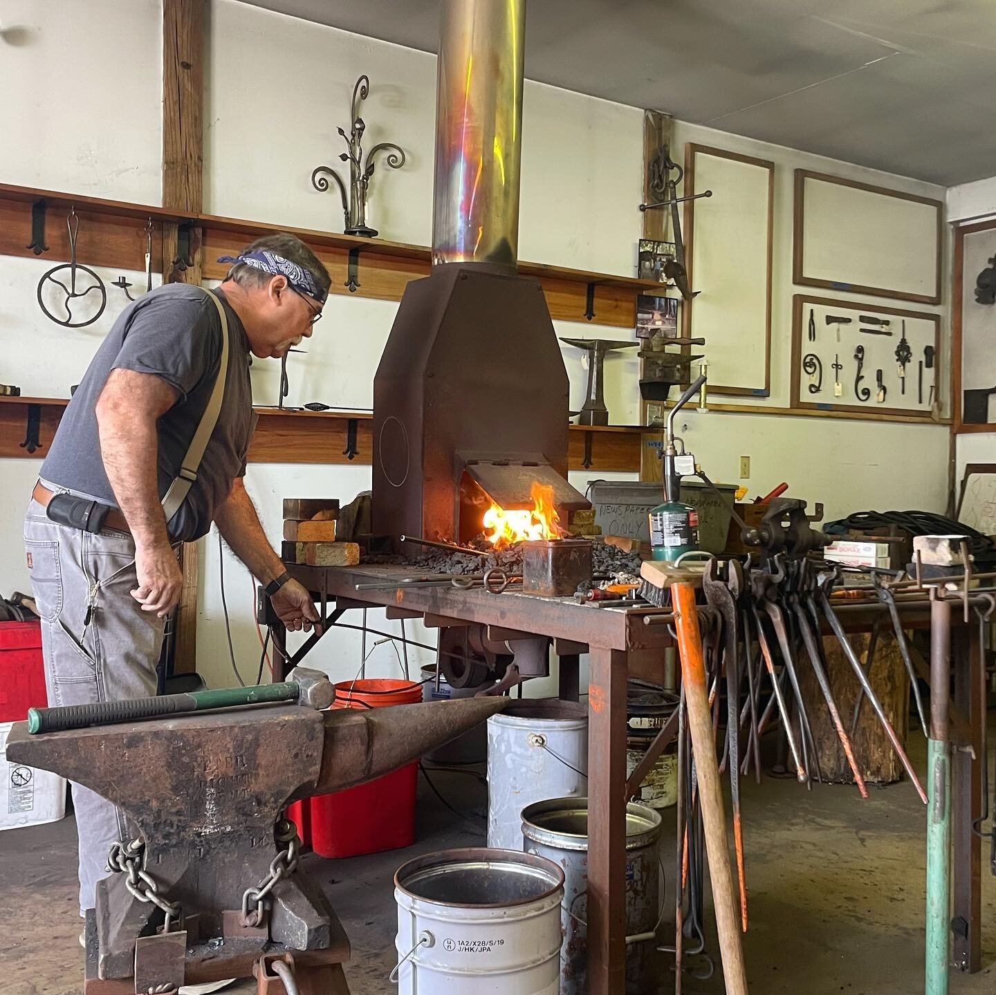 Today we had a field trip to visit Brian Thompson, President of Southern Ohio Forge &amp; Anvil. He demonstrated lots of blacksmithing techniques, different kinds of hammers, and crafted a truly beautiful fire poker we&rsquo;ll be using on our campin