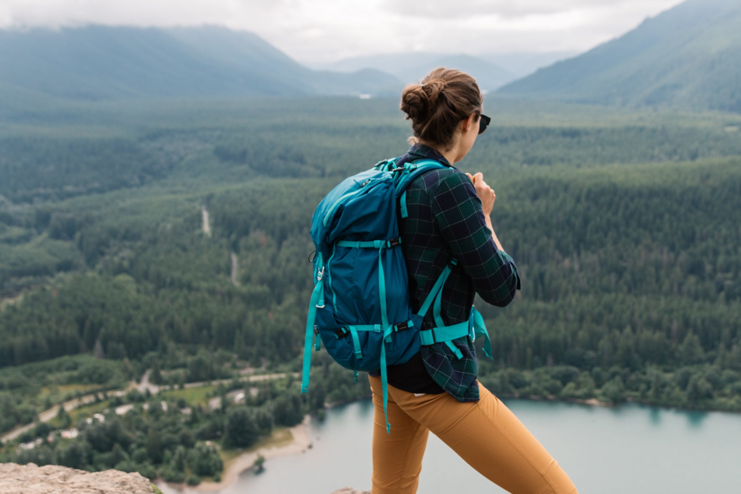 The Best Gear for Summer Hiking — Leslie Carvitto Photography