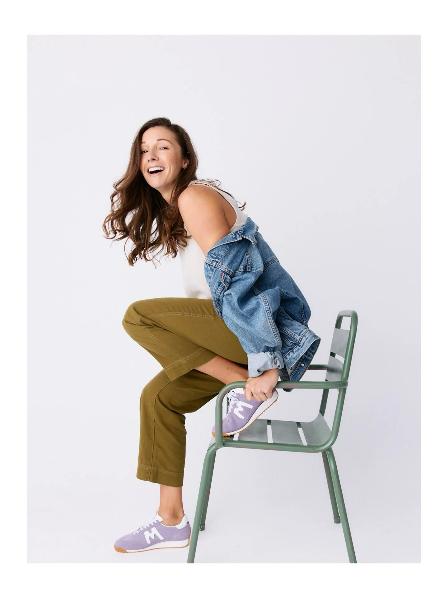 Help me pick out my podcast cover photo! 🙏🏼 💫 

But first, let&rsquo;s talk about the podcast. Why now? What&rsquo;s it about? 

Well, you know those ideas that just won&rsquo;t leave you alone? This is one of mine. I&rsquo;ve thought about starti