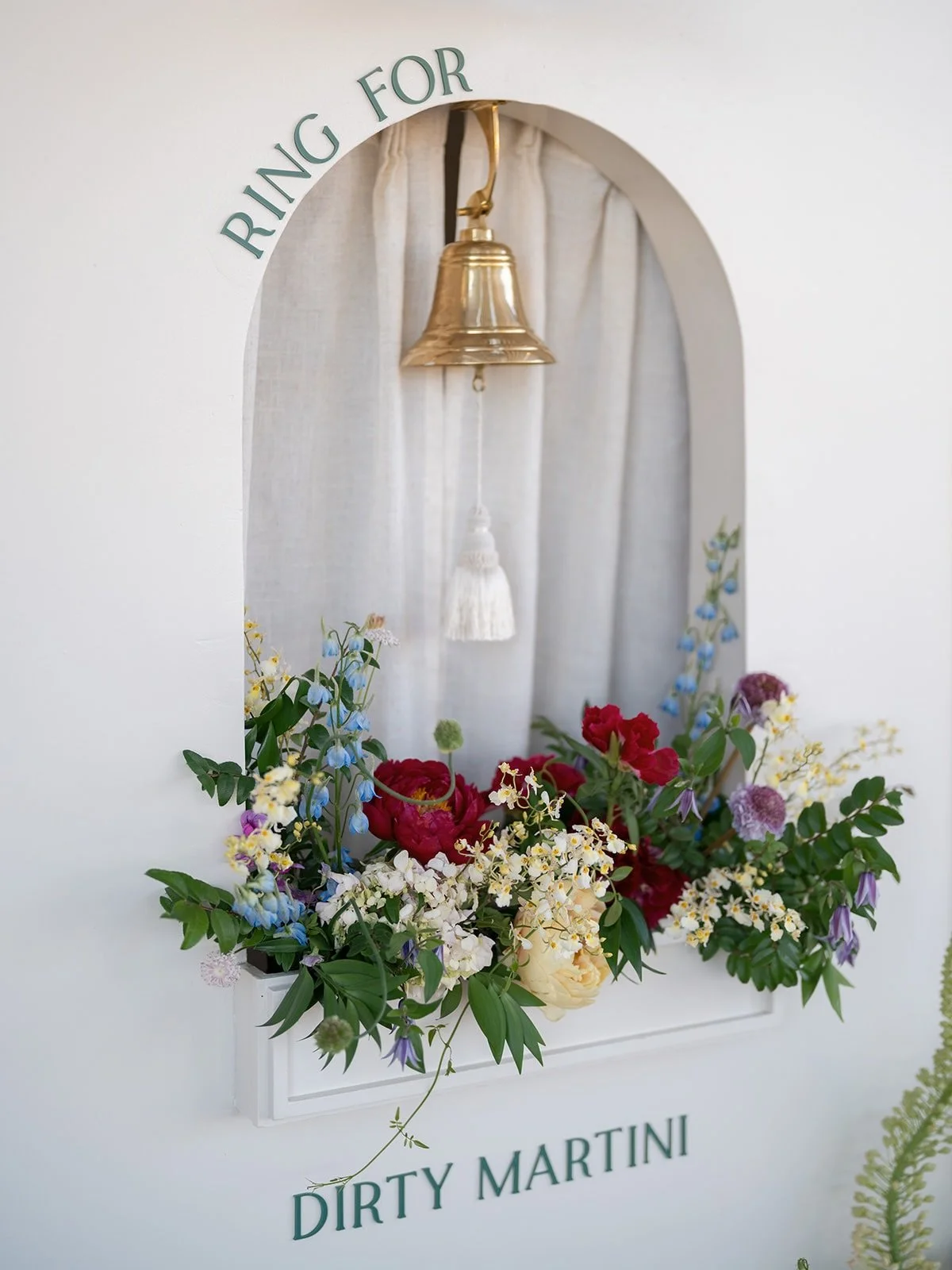 So excited to share that our florals were featured in @stylemepretty today! This wedding was definitely one for the books 🫶🏼🌸

Head over to Style Me Pretty for the full feature ✨

Venue | @europavillageweddings 
Planning &amp; Design | @michellega