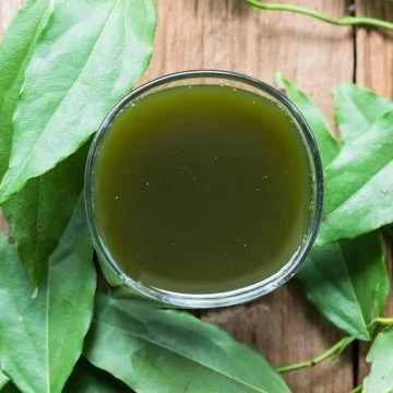 Liquid Chlorophyll: Reduces Ph in stomach for digestive/gastric upsets and halitosis