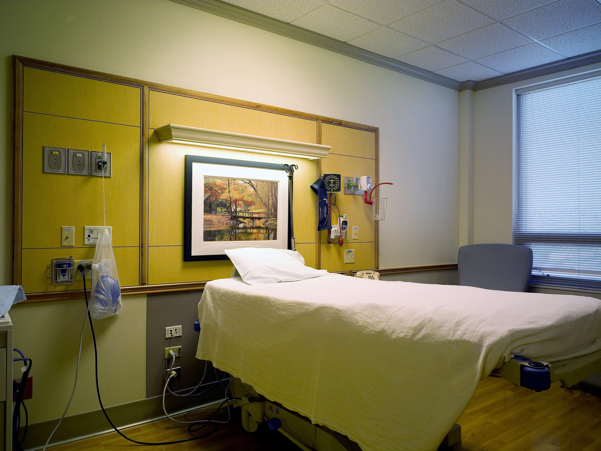 Memorial Hospital - Oncology This patent care addition is part of Memorial's comprehensive cancer program and is located above the Rees Skillern Outpatient Cancer Center. It includes twenty private luxury patient rooms and includes meeting and conference rooms for private consultation with patients and families.