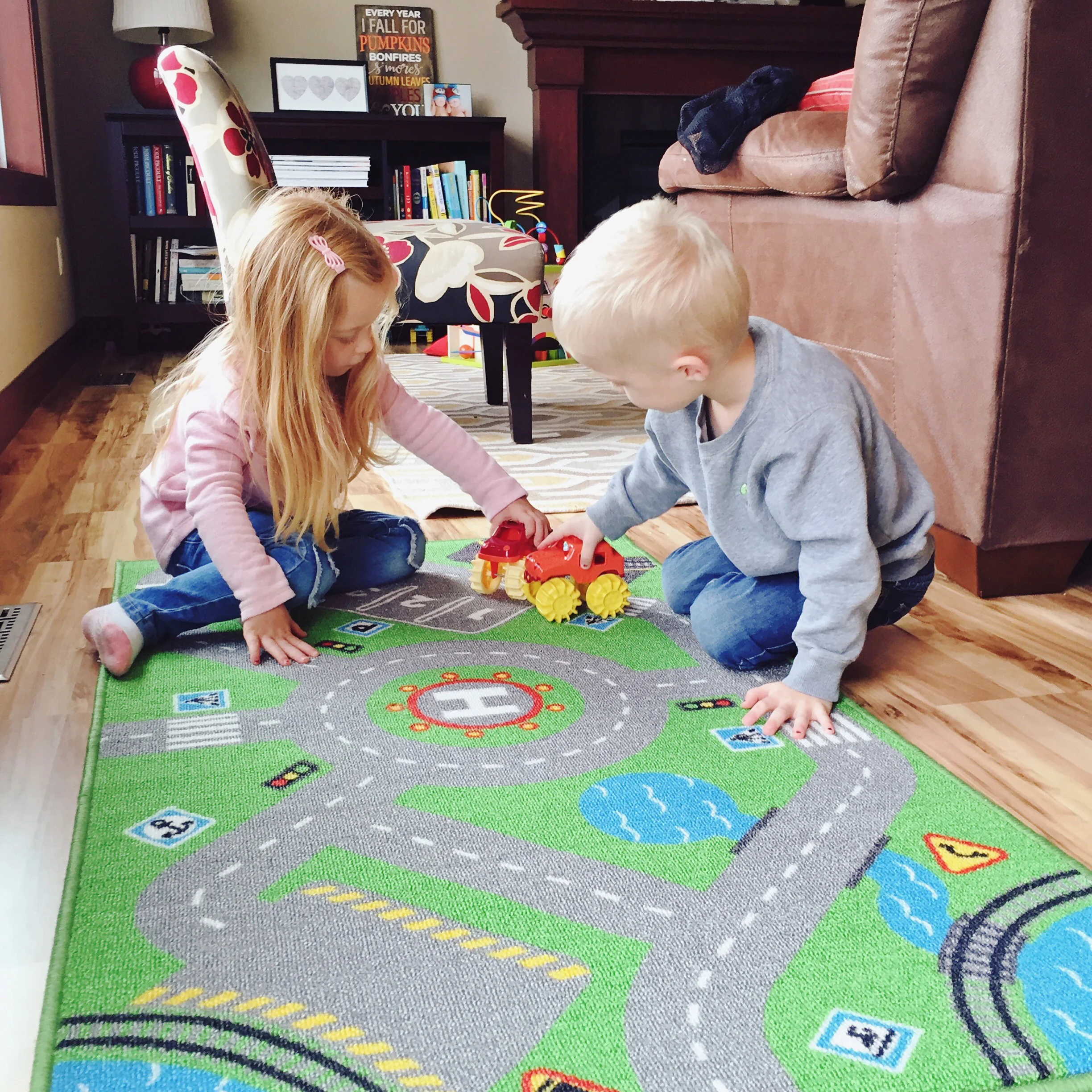 2017 11 20 Both Playtime 01.jpg
