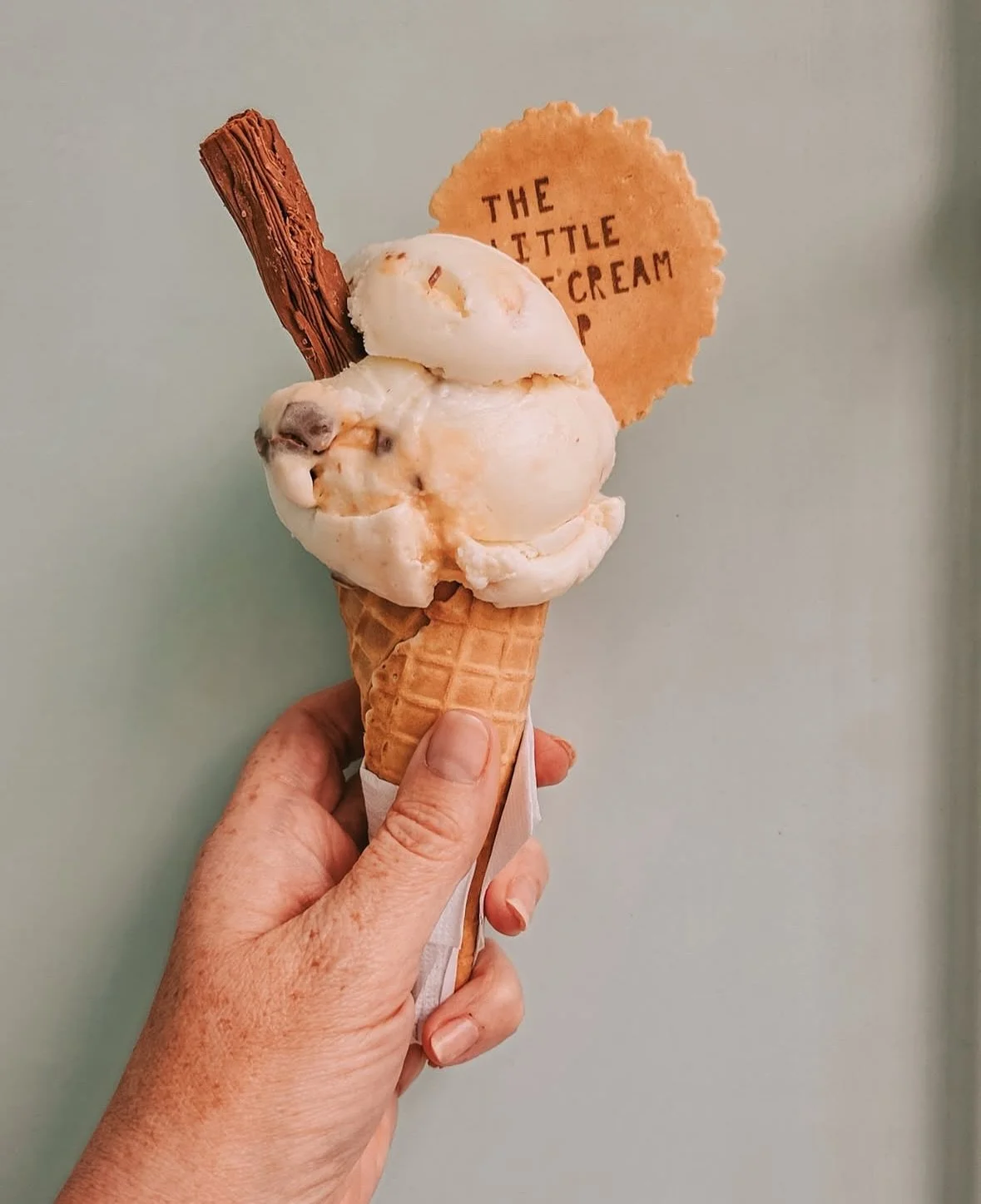 Pssssst - we forgot to mention&hellip; MALTESER CRUNCH IS BACK 🤫 

It&rsquo;s an OG and it&rsquo;s fabulous. We just hate chopping the maltesers LOL but we will chop for you 🥹❤️

HAWKS open 12-5.30PM 
BOW &amp; WINDERS open 12-7.30PM