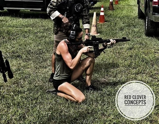 Kneeling - high, low, and all those weird “flexibility needed” ones; try them all and figure out which works for you and when to use them. Then work getting in and out of them quickly. .
🏴.
.
.
.
#voodoomagic #shootfastdontsuck #theapoca