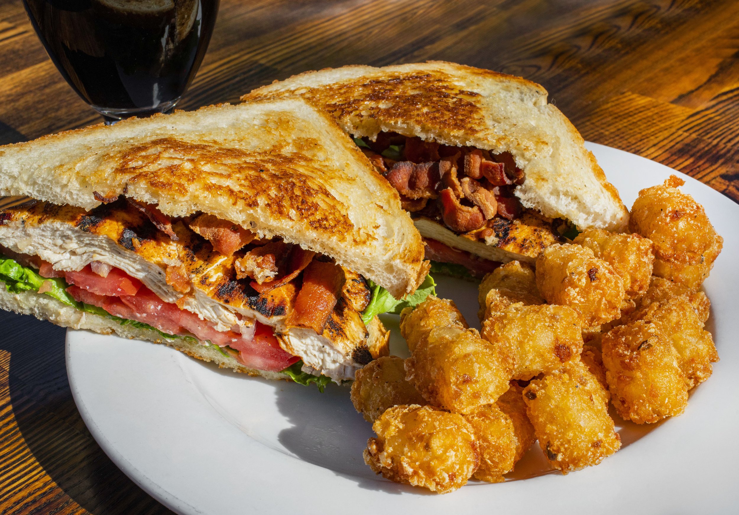 ©DLM Photography Design_SmallBar_May_58.jpg