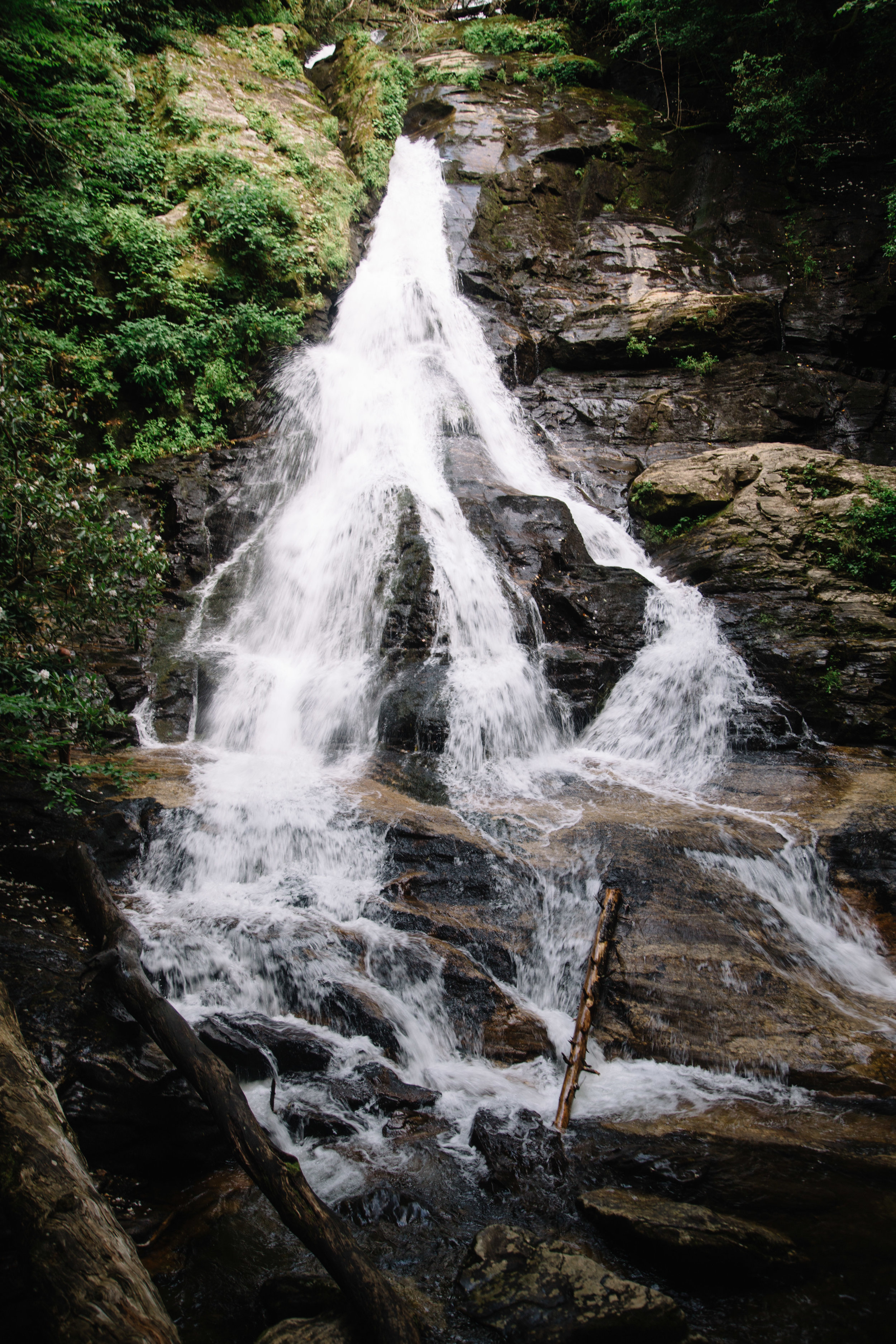 50 foot high waterfalls are AMAZING! Learn how to get to this one now! Here's a guide to a perfect Georgia summer day.