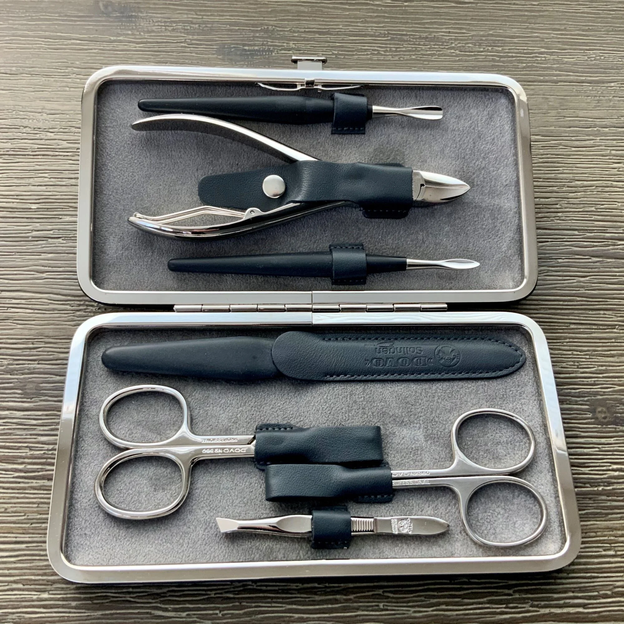Dovo 7-Piece Manicure Set 302111