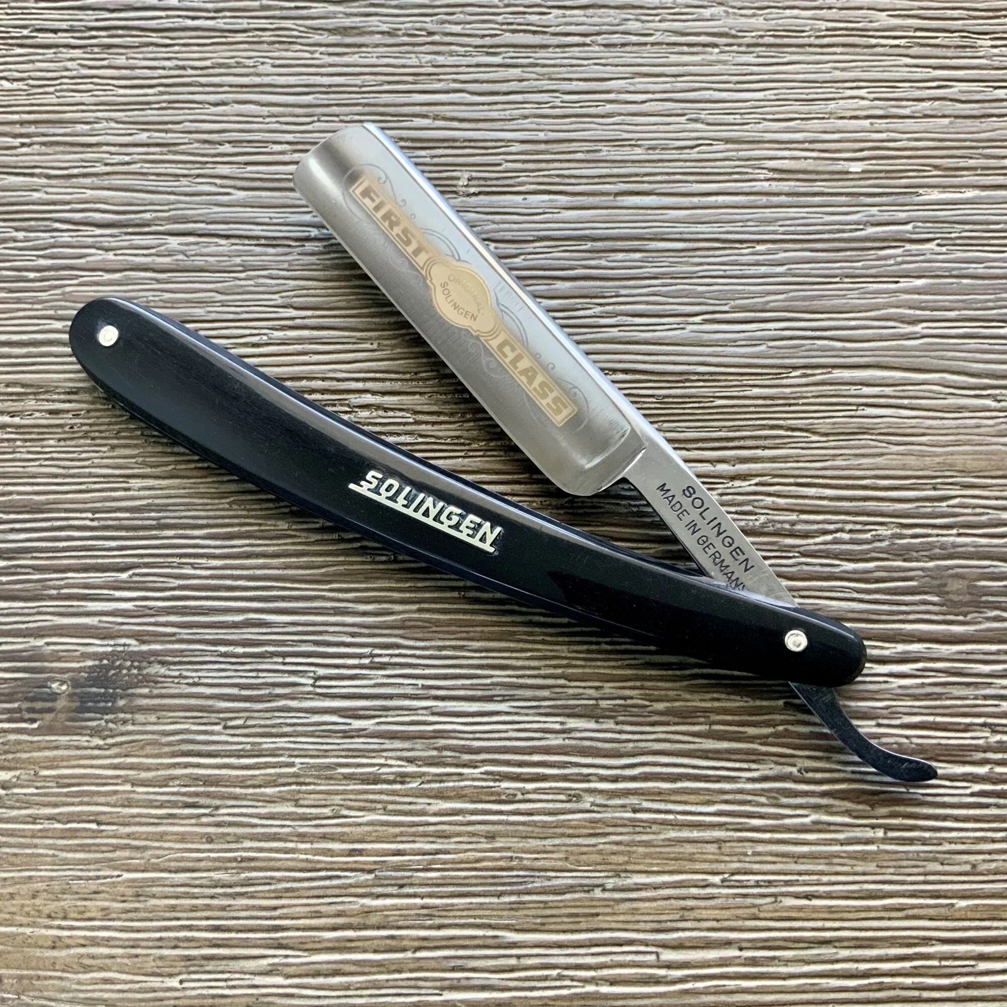 First Class German Straight Razor