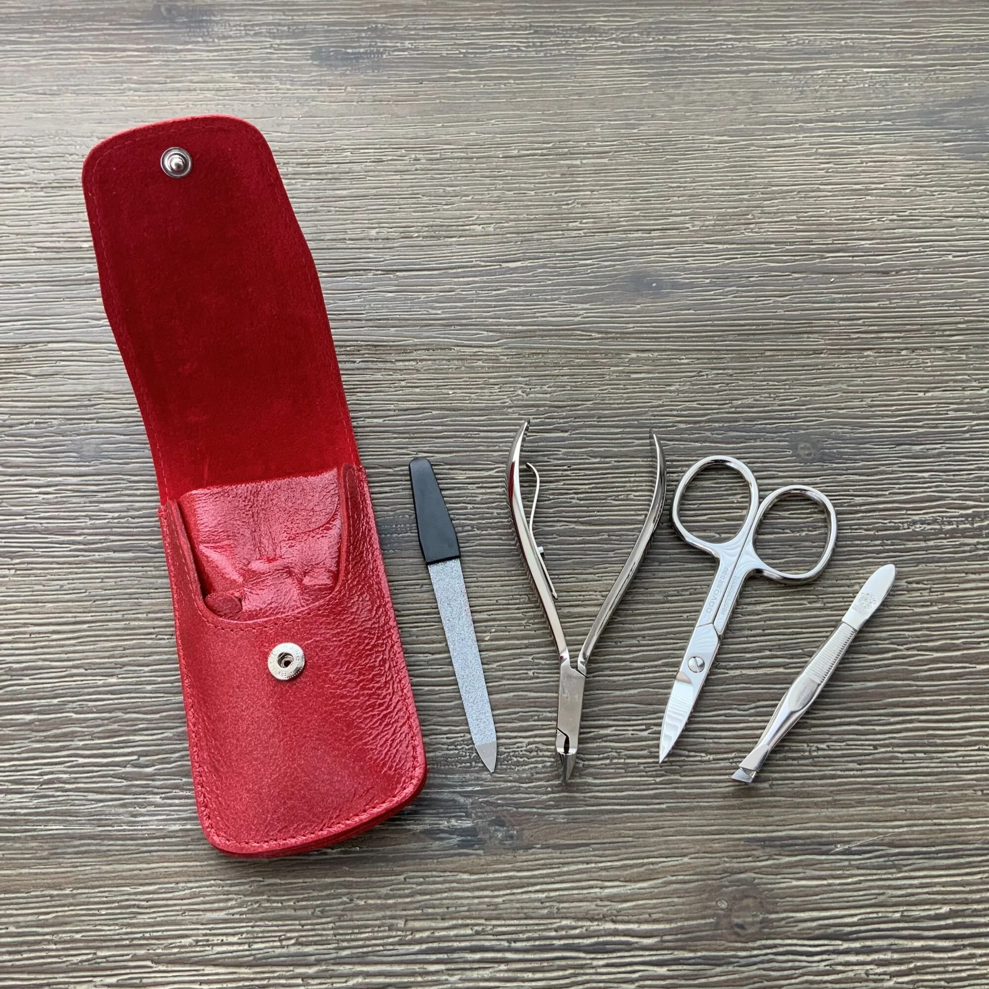 Dovo 4-Piece Manicure Set 7018031