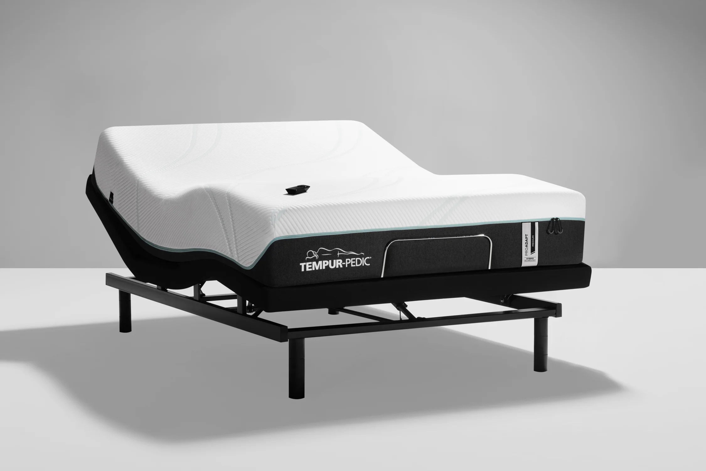 Tempurpedic_T2_ProAdapt_Hybrid_SILO_AdjustableBase_Ease2_ThreeQuarter_WithRemote_White_Queen_Nov17_5x7_12_12_2018_10_59_54_AM.jpg