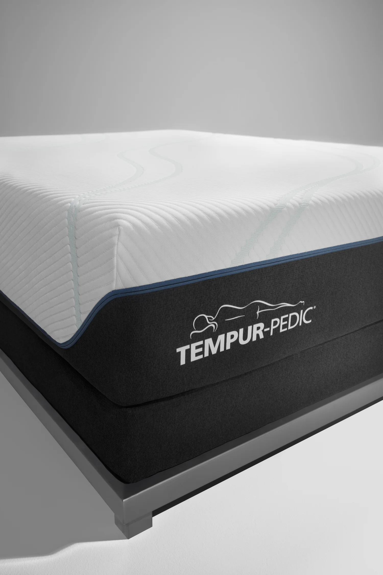 Tempurpedic_T2_ProAdapt_Soft_SILO_5Inch_LeftCorner_White_Queen_Nov17_RL1-9869_5x7_12_4_2018_2_30_37_PM.jpg