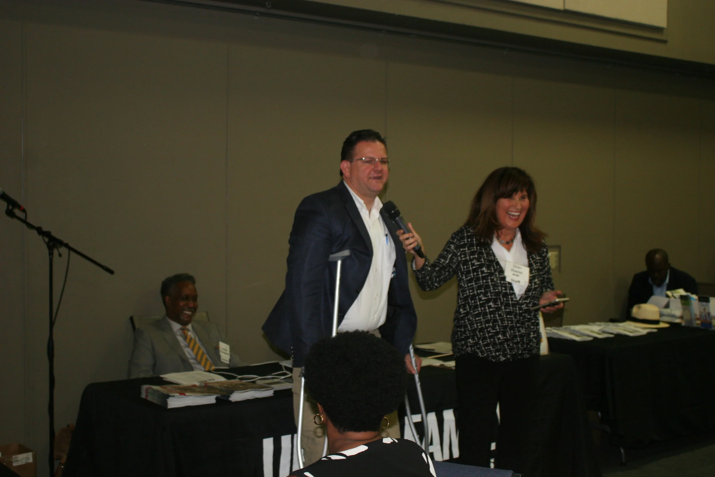 Candidate on Crutches and Dran.JPG