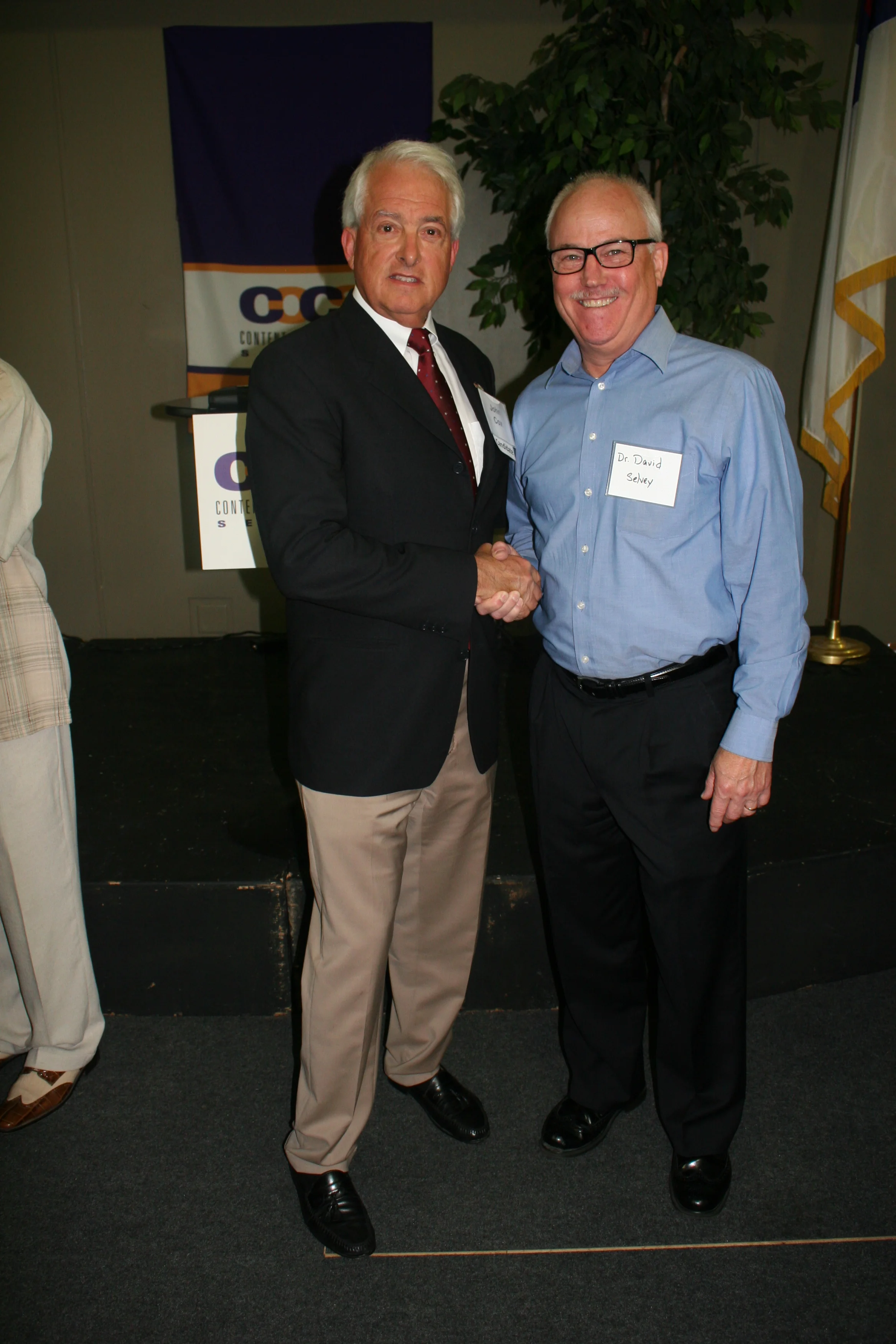 John Cox and Dr. David Selvey.JPG