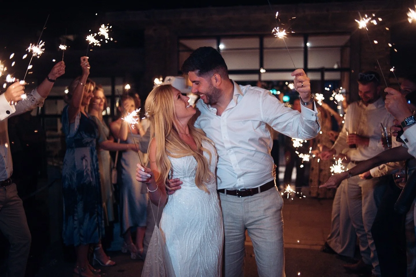 Happy anniversary Claire &amp; Robi 🤍
I can&rsquo;t believe it&rsquo;s been a whole year since their beautiful wedding at Gara Rock Hotel , honestly one of the dreamiest venues I&rsquo;ve ever worked at.

They had the entire place exclusively to the