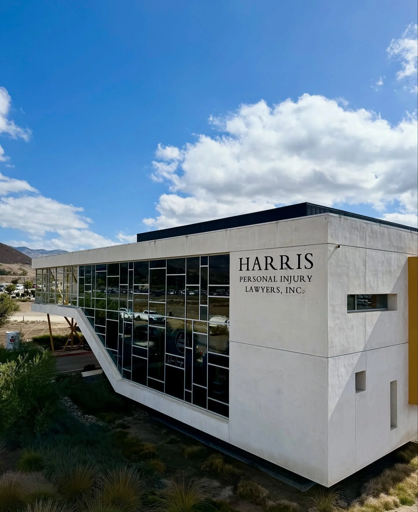 We had to share this great shot of the new @harrispersonalinjury letters, taken by our installer! They look fantastic from every angel but they look especially cool from this perspective π