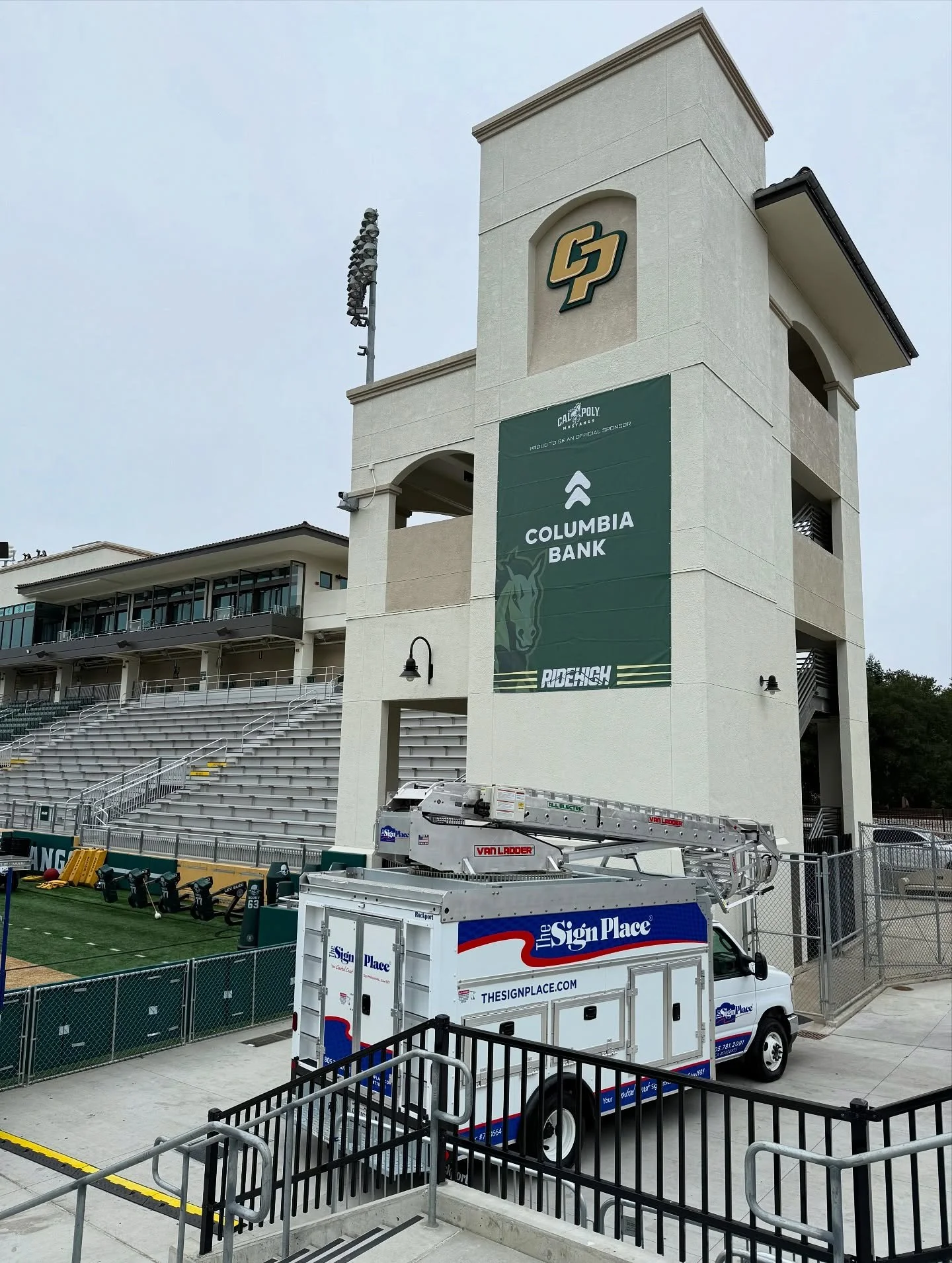 We installed this massive banner for Cal Poly football π Happy Friday! and #gomustangs πβ¨