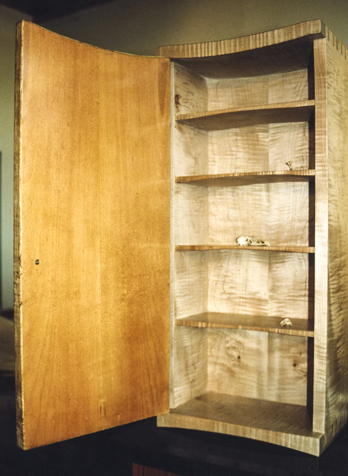 W cab, Spalted Maple Detai.jpg
