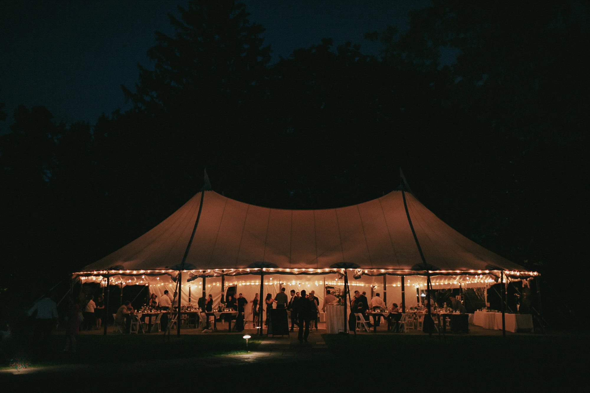 HASBROUCK+HOUSE+WEDDING-181.jpg