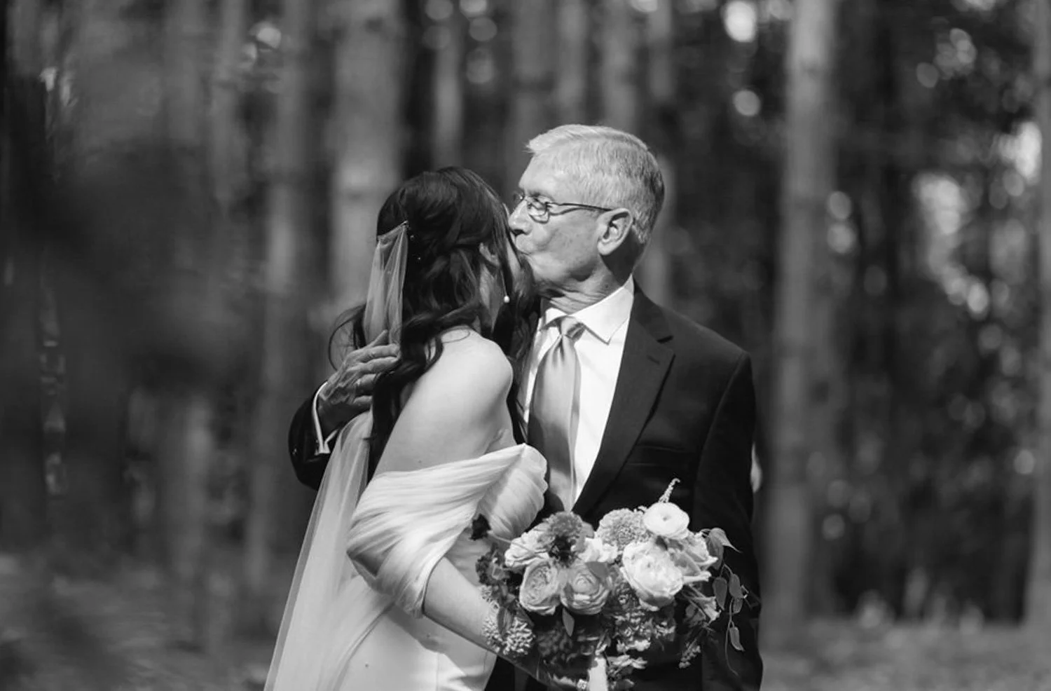 Roxbury+Barn+and+Estate+Wedding-183-Edit.jpg