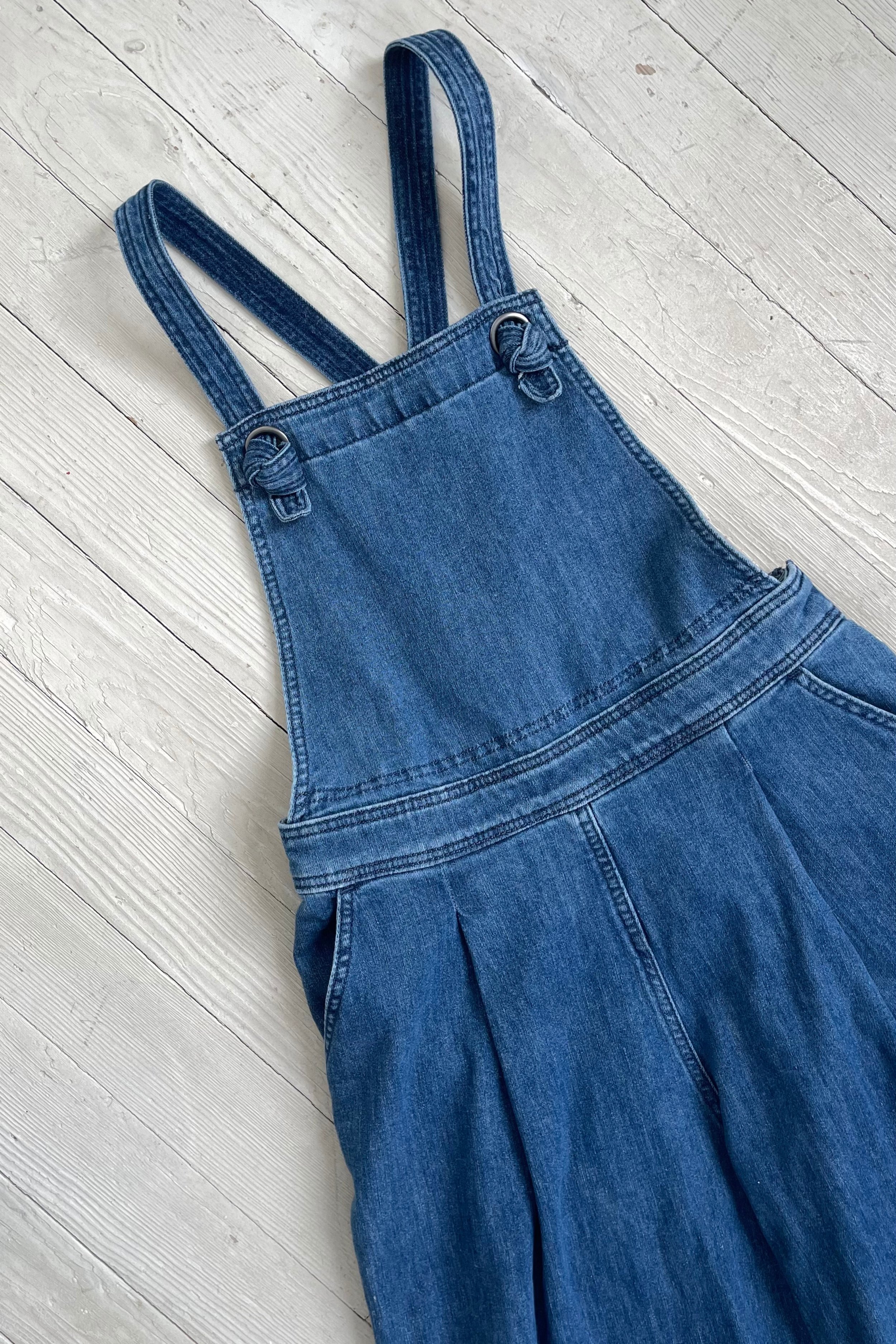 196_FEELGOODVINTAGE.jpg