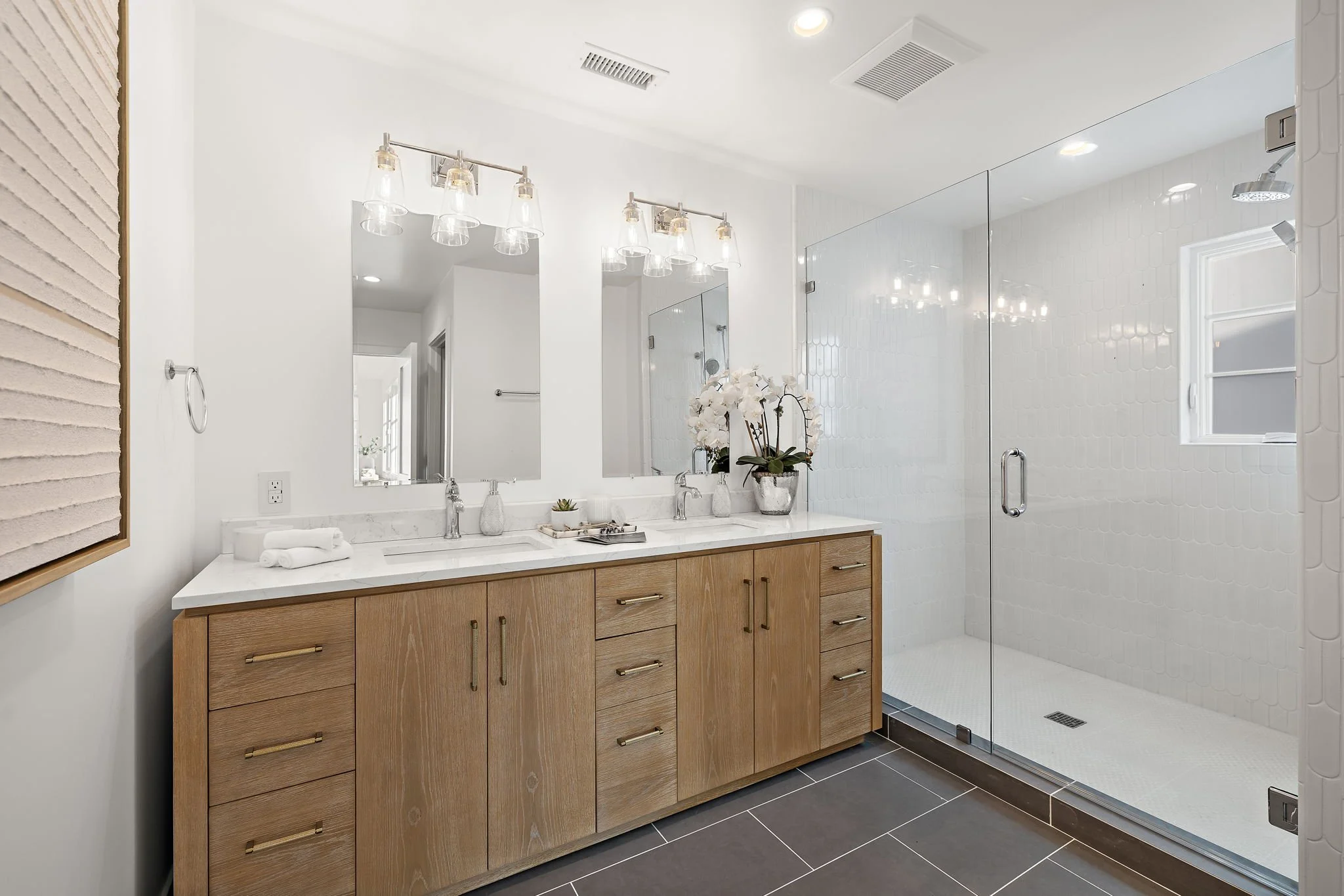 7-web-or-mls-684 Seaview 7.jpg