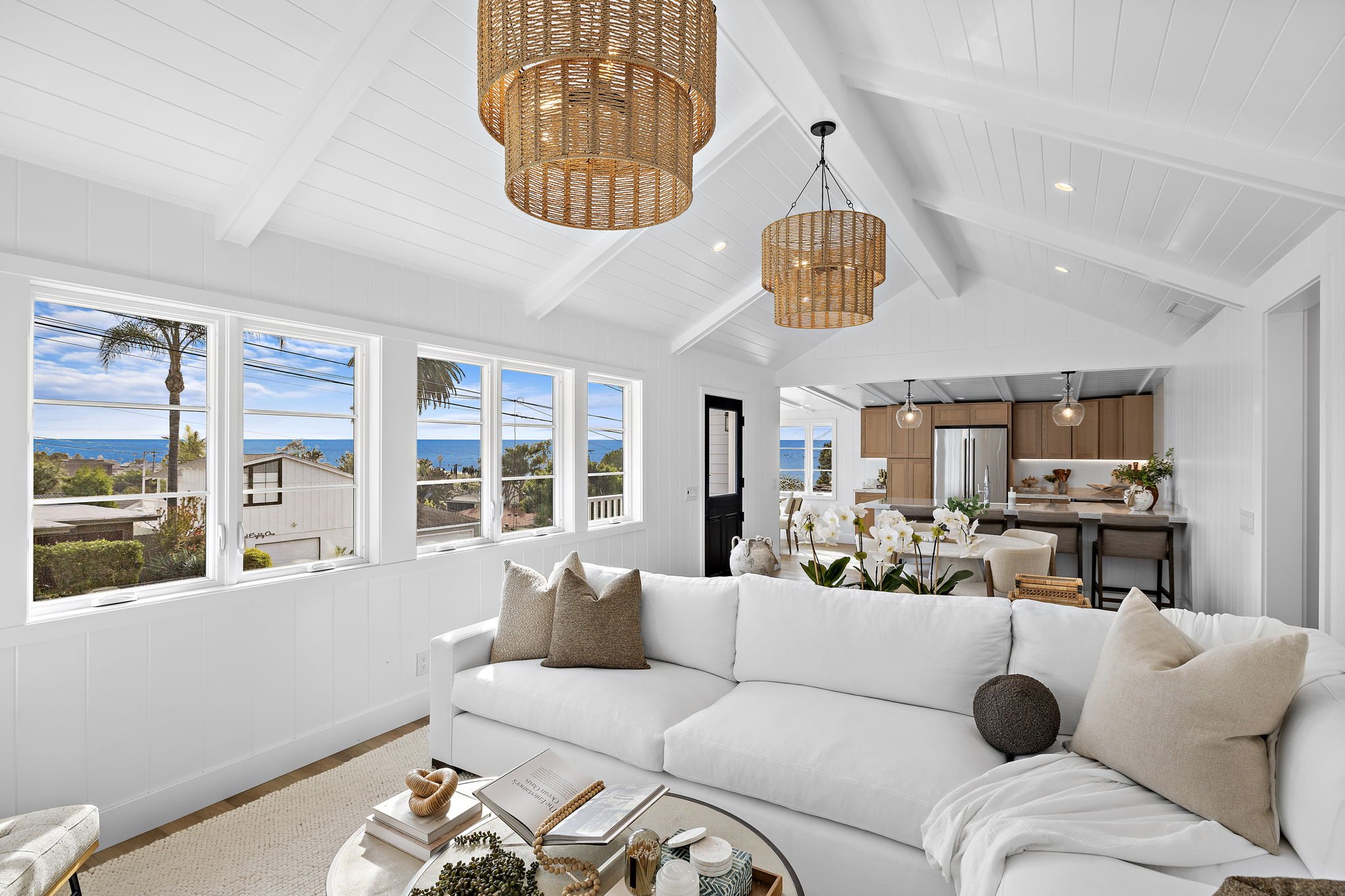 20-web-or-mls-684 Seaview 20.jpg