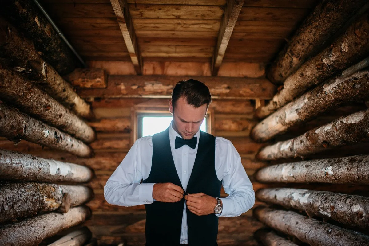 destination wedding photographer at strawberry creek ranch in granby colorado